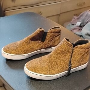Clarks 6.5M Women's : New Leopard Print High-Top Sneakers